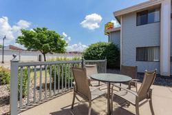 Super 8 by Wyndham La Crosse