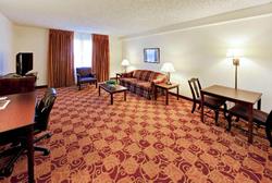 Hawthorn Suites By Wyndham Louisville East
