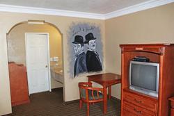 Hollywood Inn Express North