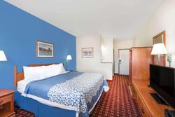 Days Inn & Suites by Wyndham Lordsburg
