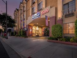 Howard Johnson by Wyndham Pasadena