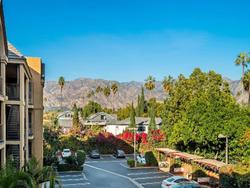 Howard Johnson by Wyndham Pasadena
