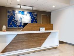 Holiday Inn Express & Suites Lancaster