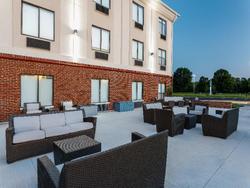 Holiday Inn Express & Suites Lancaster