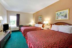 Days Inn & Suites by Wyndham Louisville SW