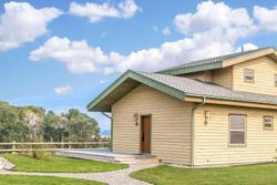 Yellowstone Valley Lodge