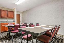 Days Inn by Wyndham Norton
