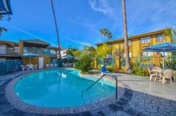 Hollywood City Inn
