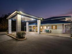 Days Inn by Wyndham Renfro Valley Mount Vernon