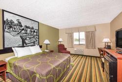 Super 8 by Wyndham Frederick