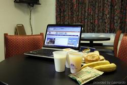 Americas Best Value Inn Macomb