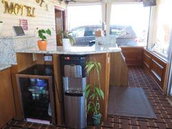 Royal Crest Inn Medford