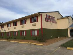 Laketree Inn And Suites Marion