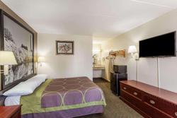 Super 8 by Wyndham Manassas