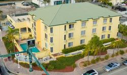 Naples Park Central