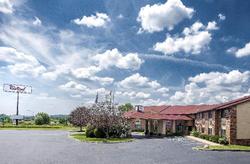 Red Roof Inn & Suites Hermitage