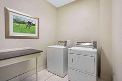 La Quinta Inn & Suites Palestine