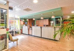 B&B HOTEL Paris Malakoff Parc de Expositions