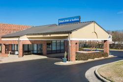 Days Inn & Suites by Wyndham Rocky Mount Golden E
