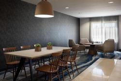 Fairfield Inn & Suites Redding