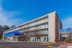 Howard Johnson by Wyndham Staunton