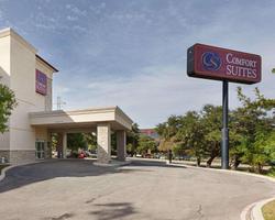 Comfort Suites Medical Center near Six Flag