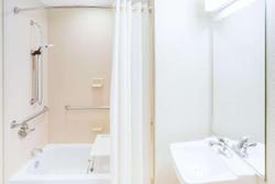 Microtel Inn & Suites By Wyndham Saraland/North M