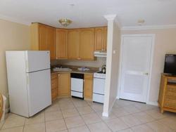 Hibiscus Suites Inn