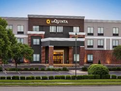 La Quinta Inn & Suites Springfield Airport Plaza