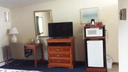 Great Lakes Inn and Suites