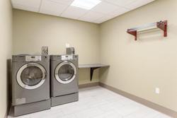 Holiday Inn Express & Suites Springfield North