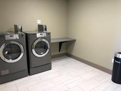 Holiday Inn Express & Suites Springfield North