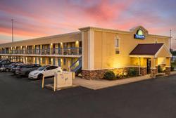 Days Inn by Wyndham Fort Wayne
