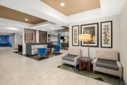 Holiday Inn Express Hotel & Suites Sumner