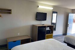 Days Inn by Wyndham San Antonio