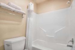 Days Inn by Wyndham Morgan's Wonderland / IH-35 N