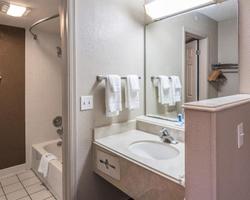 Rodeway Inn & Suites Shreveport