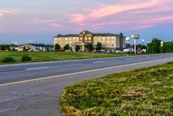 Holiday Inn Express & Suites Salina