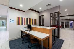 Holiday Inn Express State College at Williamsburg