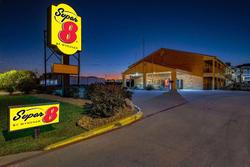Super 8 by Wyndham Pleasanton