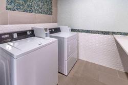 La Quinta Inn Suites by Wyndham Santa Rosa