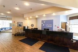 Holiday Inn Express St. Ignace-Lake Front