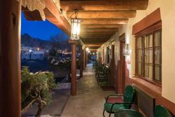 El Pueblo Lodge