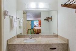 Days Inn by Wyndham Virginia Beach Town Center
