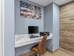 Candlewood Suites Victoria