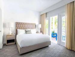 Parrot Key Hotel & Villas