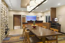 Amerivu Inn And Suites Grand Forks