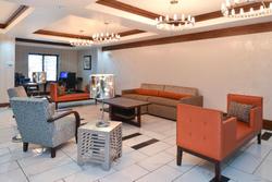 Holiday Inn Express & Suites Greenfield