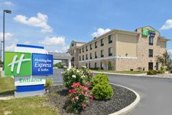 Holiday Inn Express & Suites Greenfield