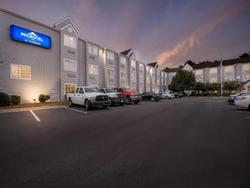 Microtel Inn & Suites By Wyndham Greensboro